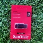 SanDisk 32 GB PLASTIC PENDRIVE